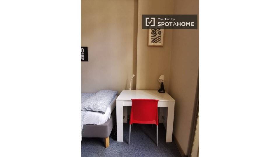 6 stanze singole in Centro, foto 18 di 18