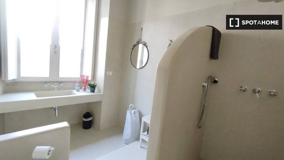 4 stanze singole in Centro, foto 2 di 18