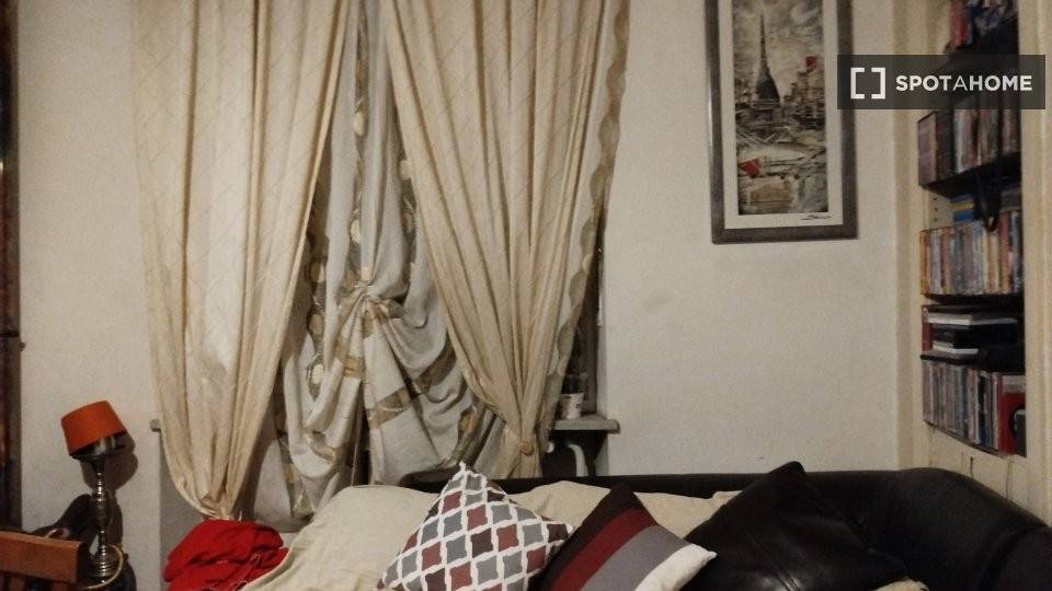 Stanza singola in Parella, foto 17 di 18