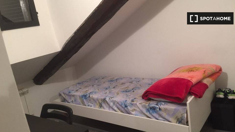 Stanza singola in San Salvario, foto 7 di 10