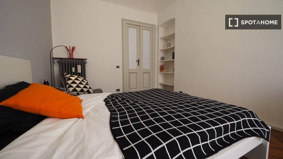 4 stanze singole in Centro, foto 2 di 18