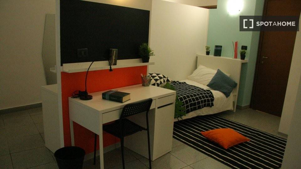 5 stanze singole in San Salvario, foto 5 di 18