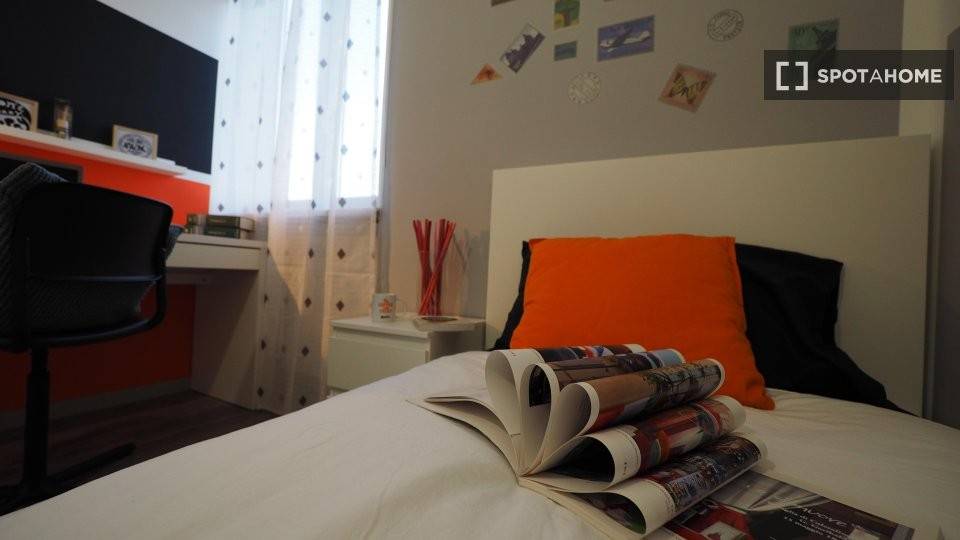 4 stanze singole in Nizza Millefonti, foto 8 di 18