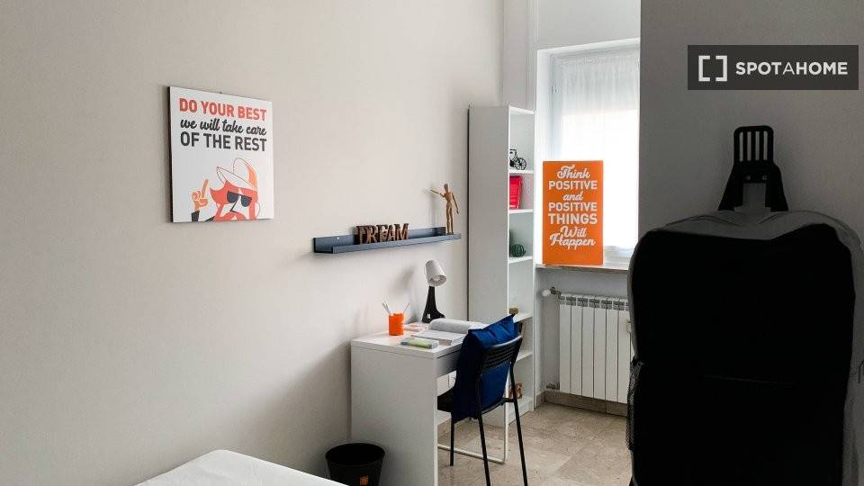 Stanza singola in San Salvario, foto 15 di 18
