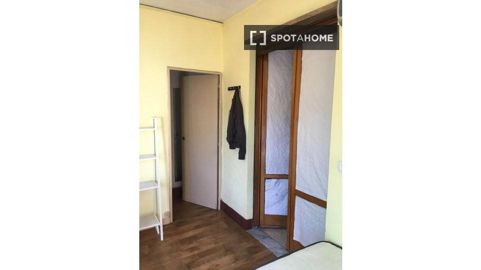 Stanza singola in Nizza Millefonti, foto 2 di 13