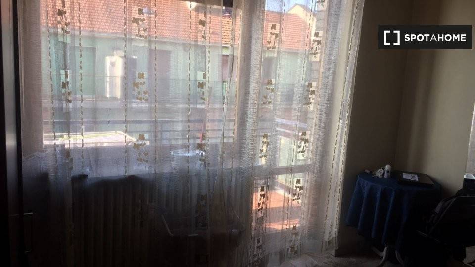 Stanza singola in Nizza Millefonti, foto 9 di 13