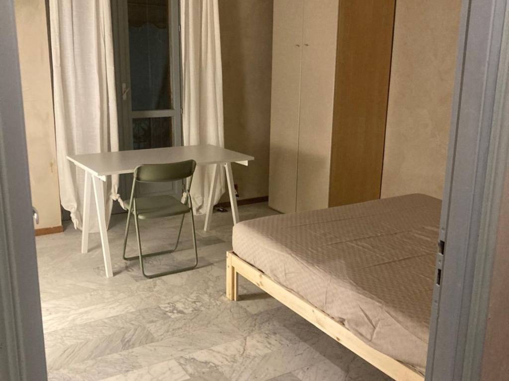 Stanza singola in Crocetta, foto 4 di 13
