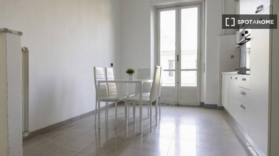 Stanza singola in Lingotto, foto 4 di 9
