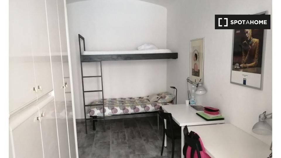 Stanza singola in Centro, foto 8 di 8