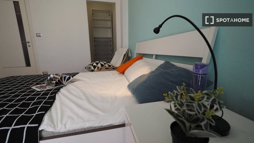 Stanza singola in Borgo Vittoria, foto 9 di 12