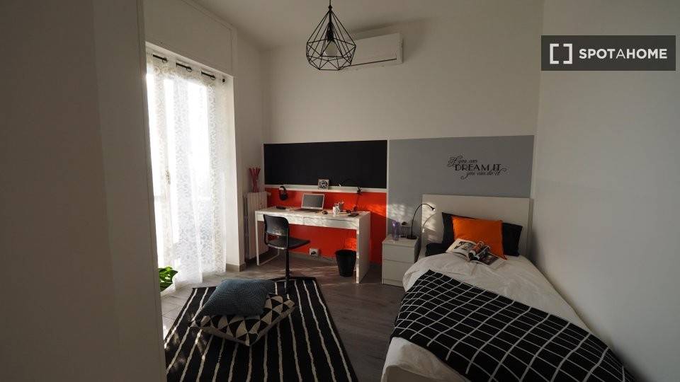 Stanza singola in Mirafiori Sud, foto 10 di 15