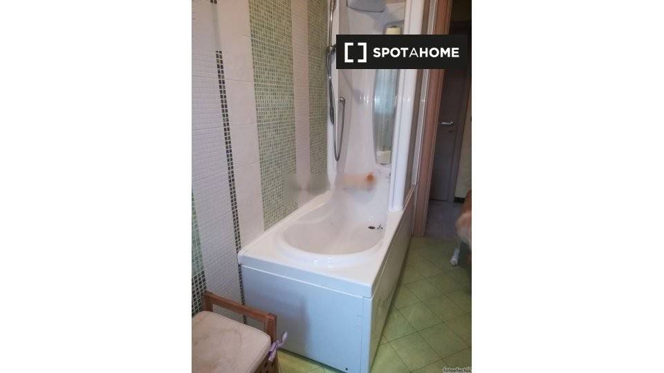 Posto letto in doppia in Parella, foto 6 di 18