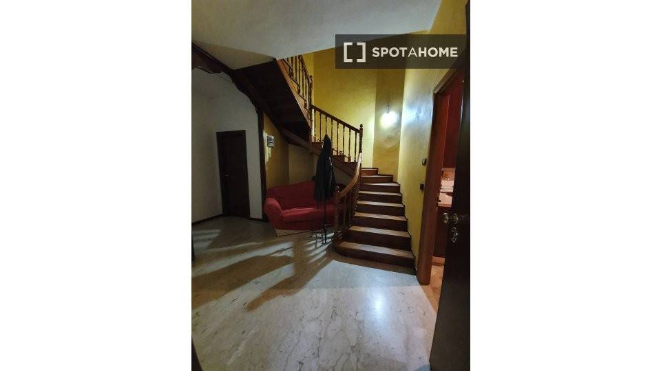 Posto letto in doppia in Parella, foto 9 di 18