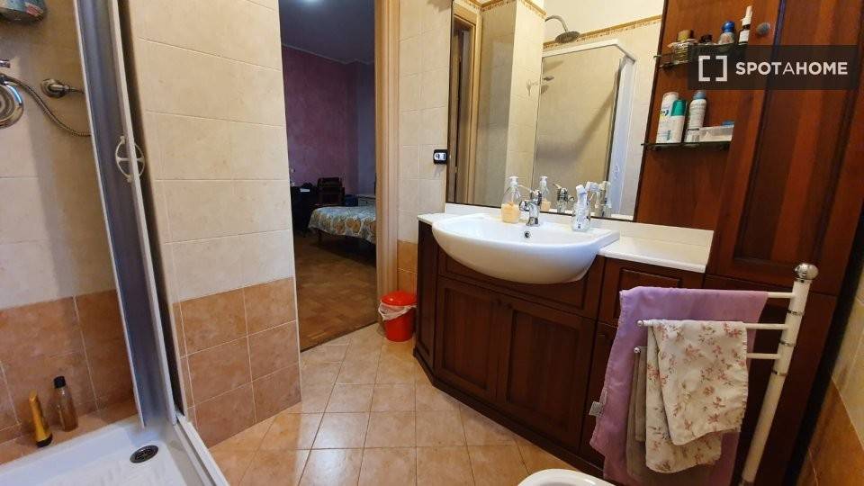 Posto letto in doppia in Parella, foto 12 di 18