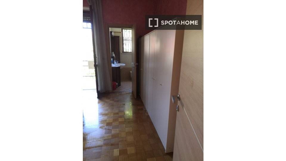 Posto letto in doppia in Parella, foto 17 di 18