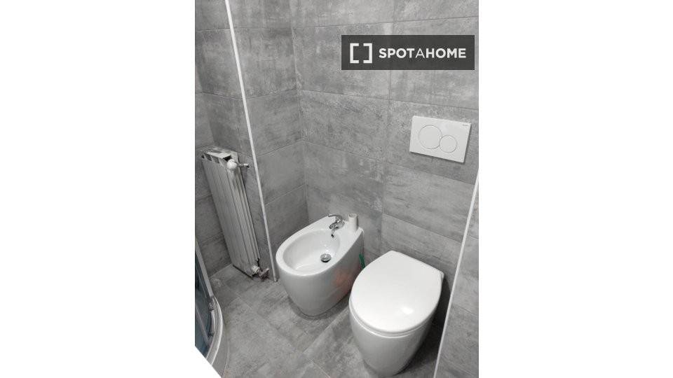 Posto letto in doppia in Barriera di Milano, foto 15 di 18