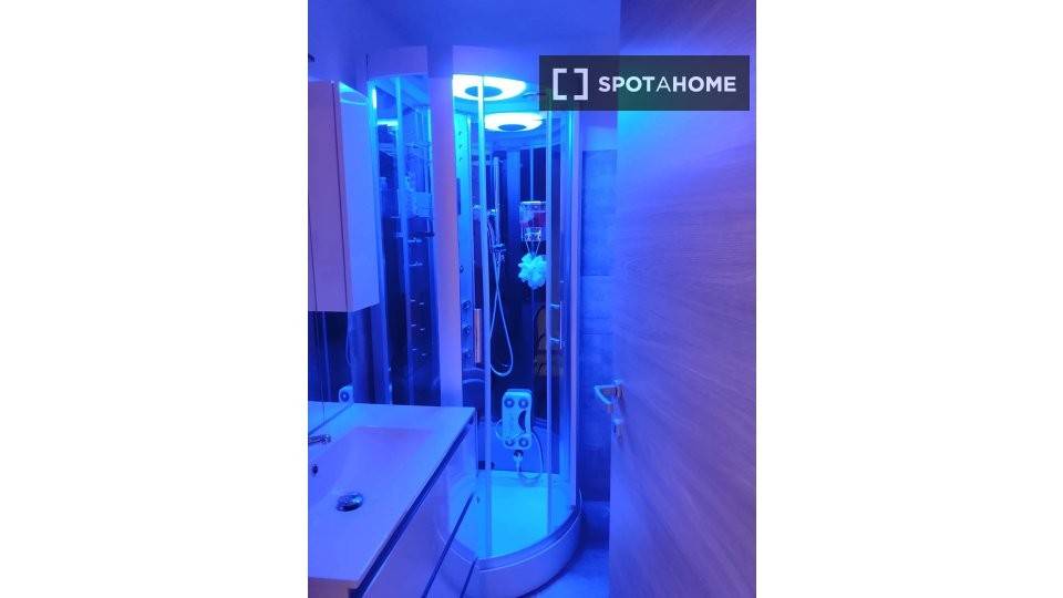 Posto letto in doppia in Barriera di Milano, foto 17 di 18