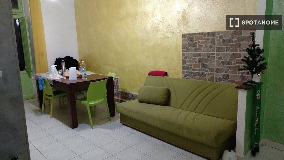 Posto letto in doppia in Barriera di Milano, foto 8 di 12