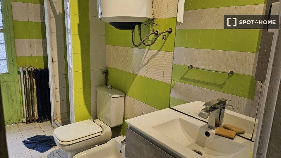 Posto letto in doppia in Barriera di Milano, foto 10 di 12