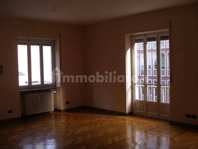 3 stanze singole in Centro, foto 8 di 12