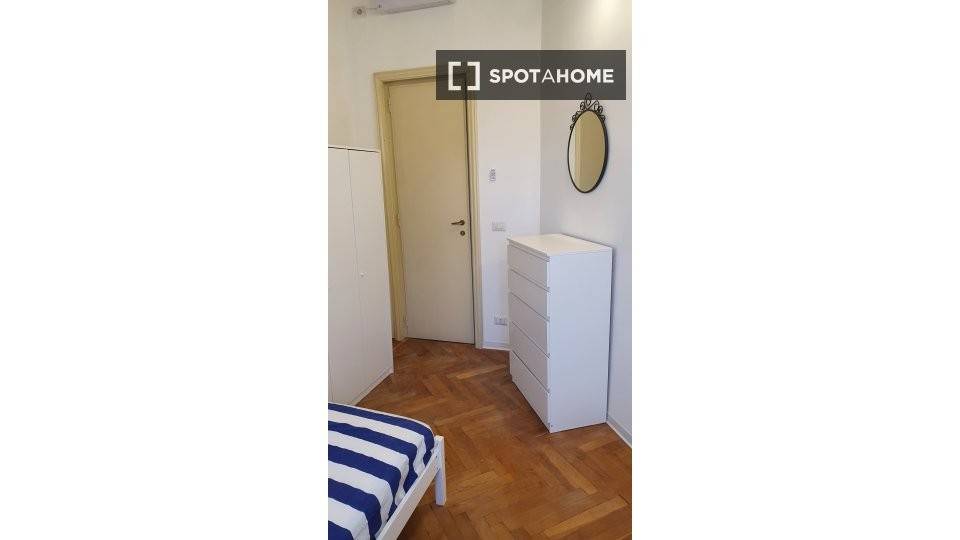 Stanza singola in Cit Turin