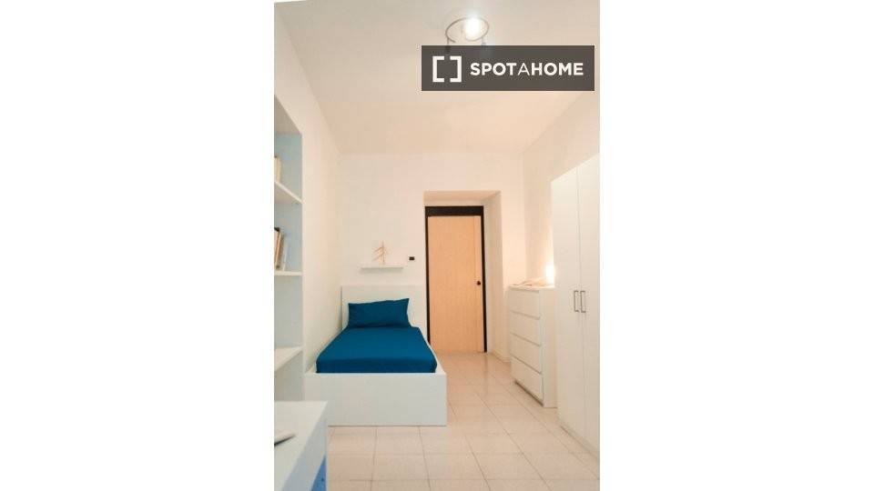 Stanza singola in Centro, foto 10 di 18