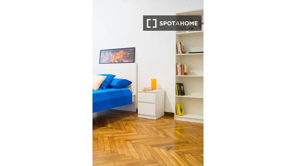 Stanza singola in Centro, foto 2 di 18