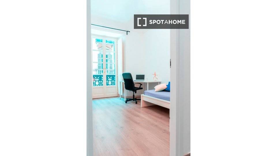 Stanza singola in Centro, foto 16 di 18
