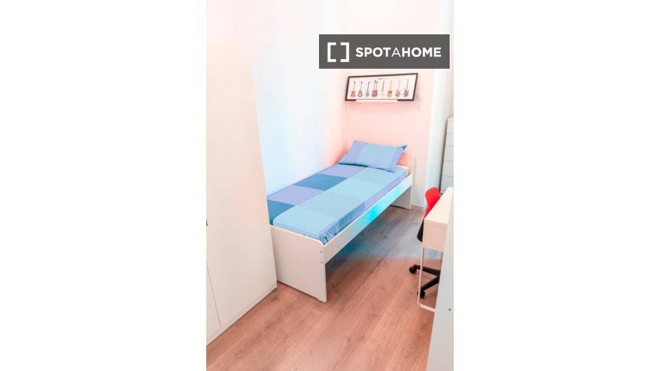 Stanza singola in Centro, foto 14 di 18