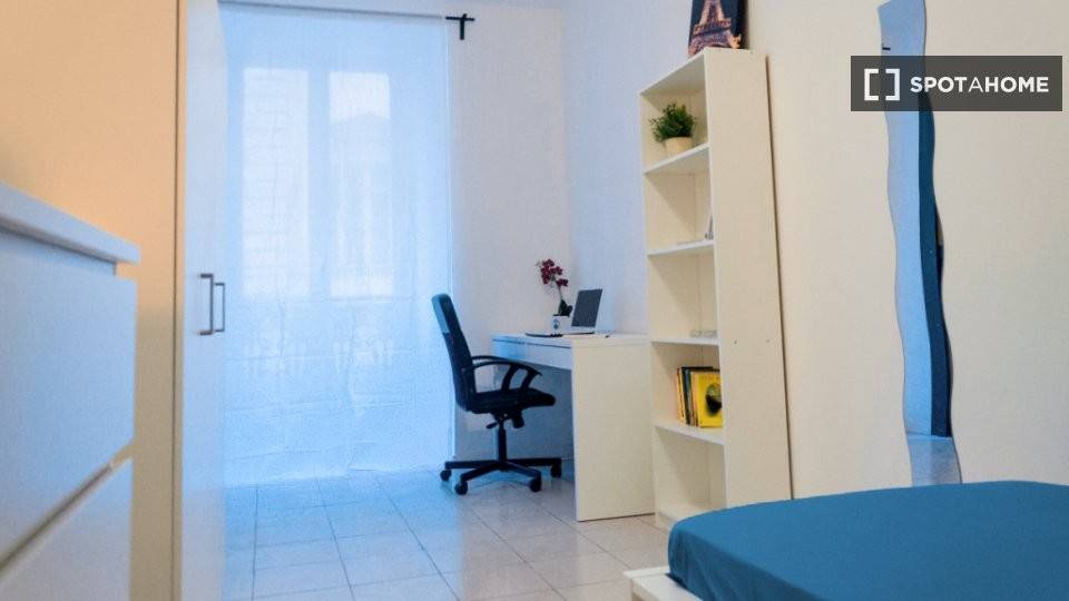 Stanza singola in Centro, foto 12 di 18