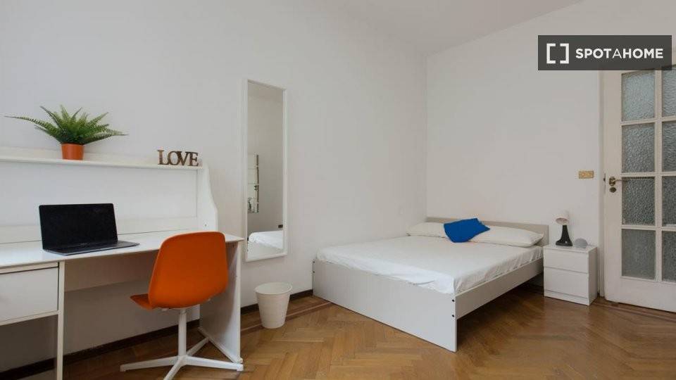 Stanza singola in Centro, foto 12 di 18
