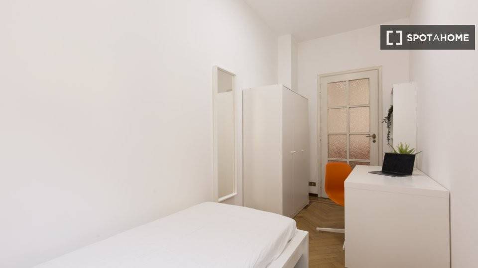 Stanza singola in Centro, foto 17 di 18