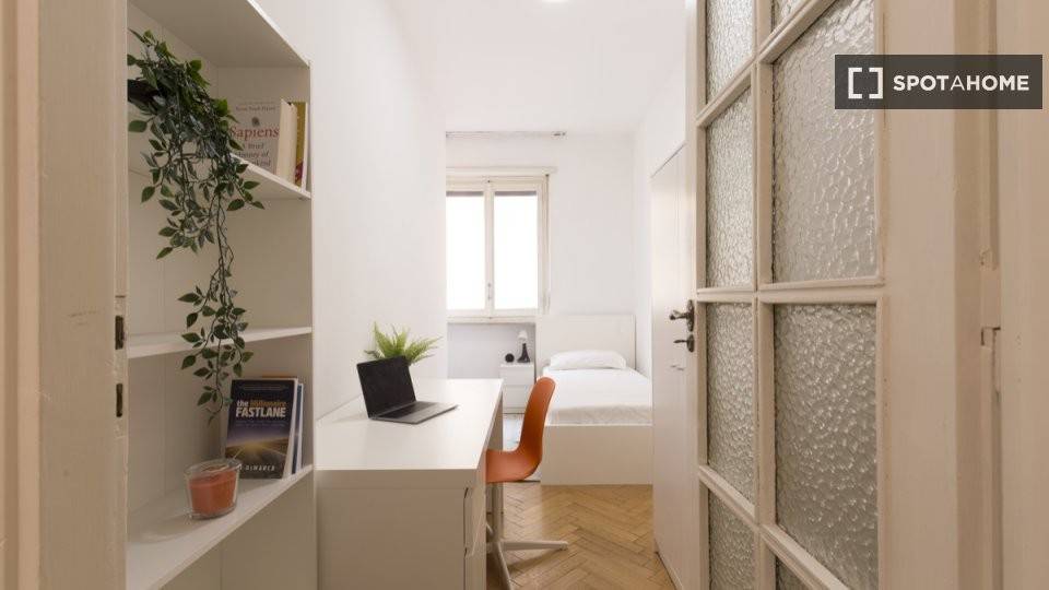 Stanza singola in Centro, foto 18 di 18