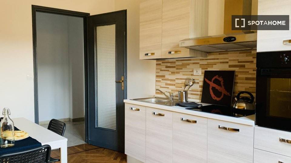 Stanza singola in Centro, foto 9 di 18
