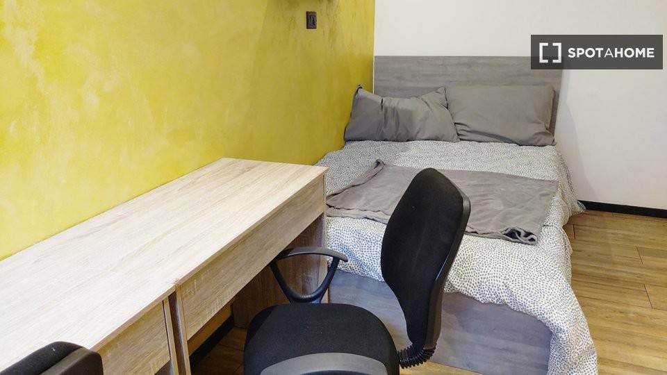 Posto letto in doppia in Barriera di Milano, foto 10 di 18