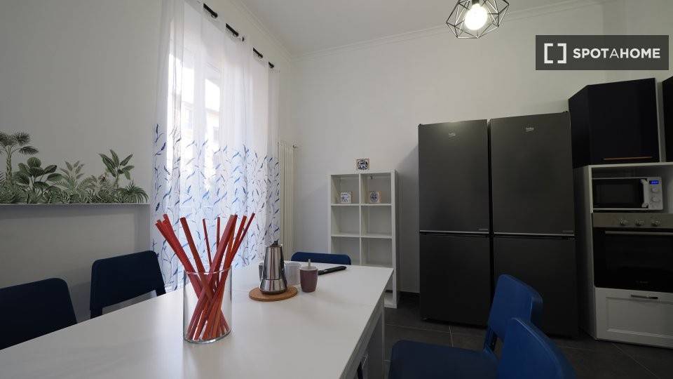 7 stanze singole in Cenisia, foto 12 di 18
