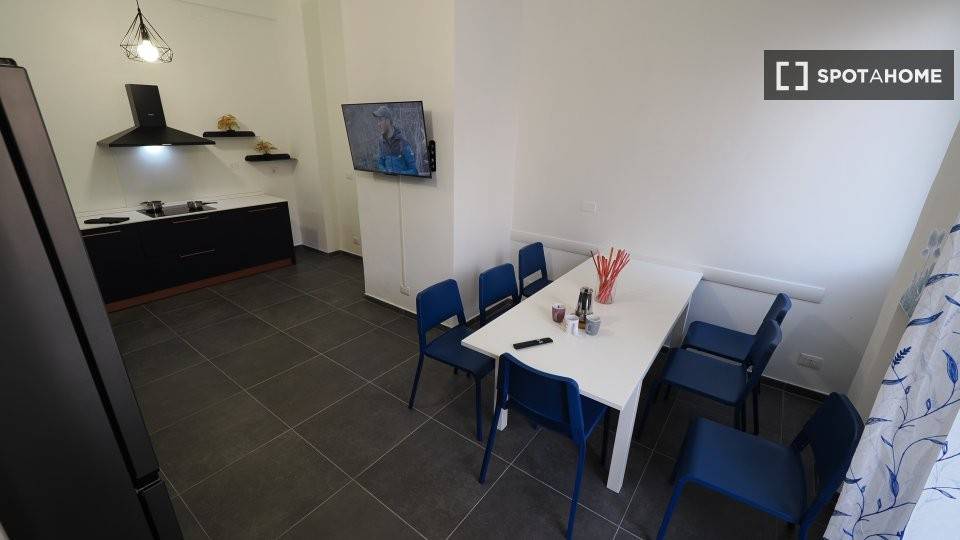 7 stanze singole in Cenisia, foto 11 di 18