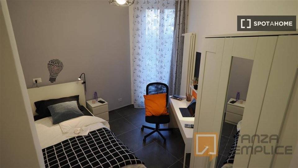 Stanza singola in Cenisia, foto 2 di 18