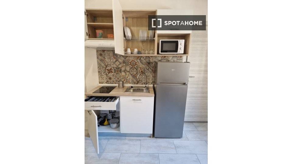 Appartamento in Nizza Millefonti, foto 6 di 18
