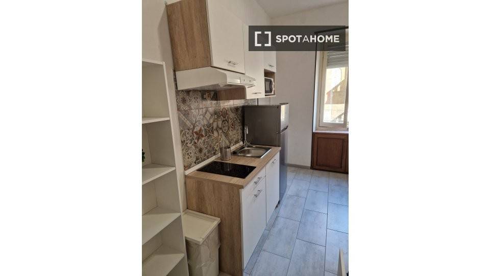 Appartamento in Nizza Millefonti, foto 8 di 18