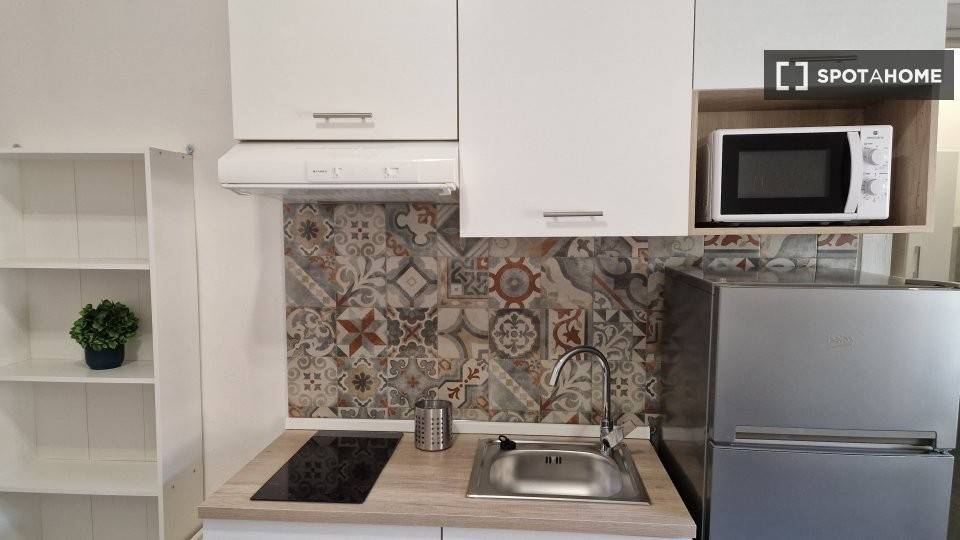 Appartamento in Nizza Millefonti, foto 14 di 18