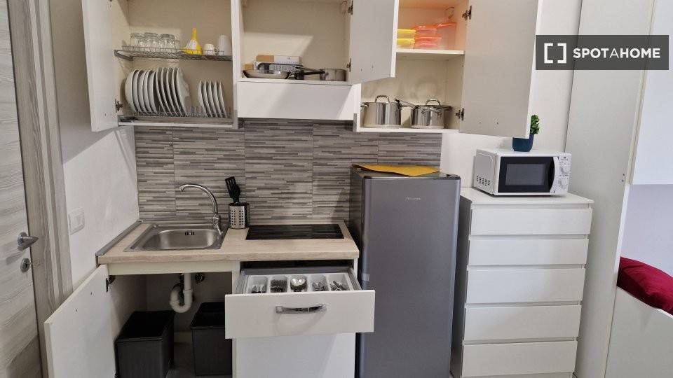 Appartamento in Nizza Millefonti, foto 2 di 18
