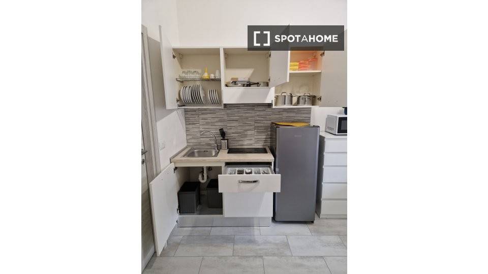 Appartamento in Nizza Millefonti, foto 3 di 18
