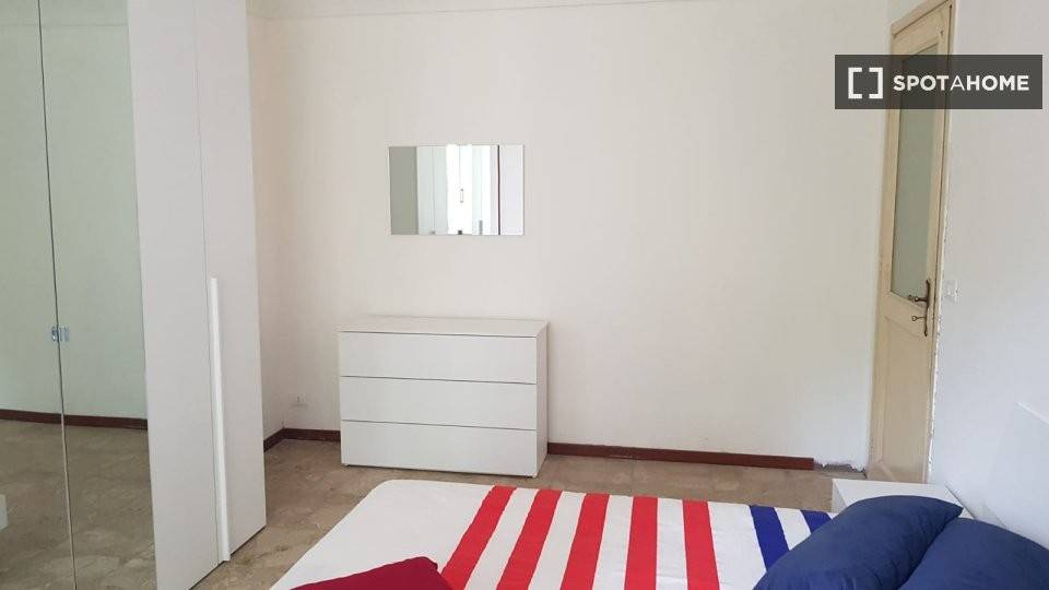 Stanza singola in San Salvario, foto 8 di 14