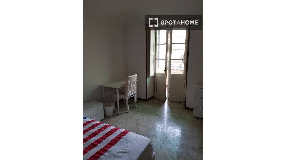 Stanza singola in San Salvario, foto 8 di 15