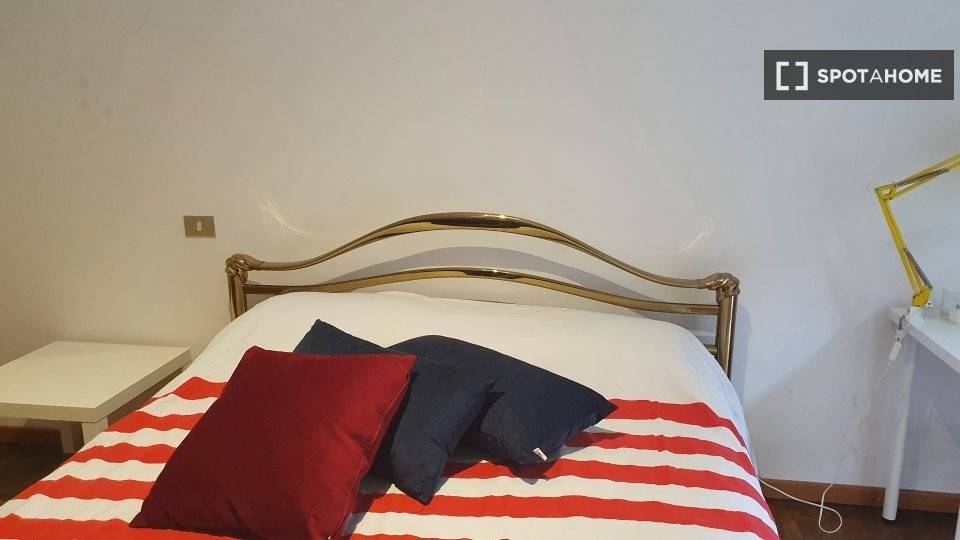 Posto letto in doppia in Campidoglio, foto 3 di 18