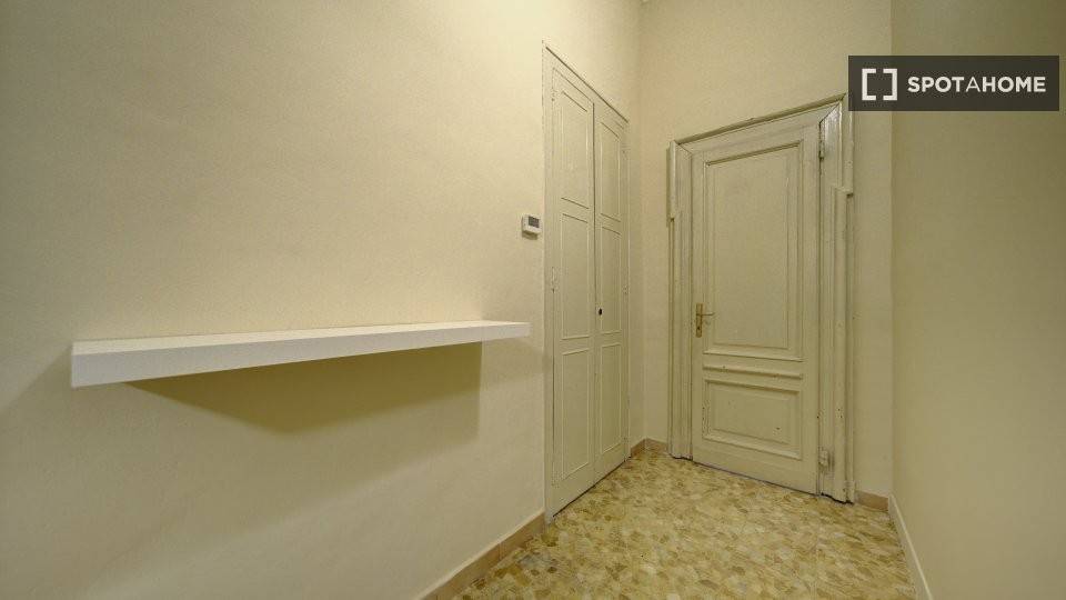 2 stanze singole in Crocetta, foto 9 di 17