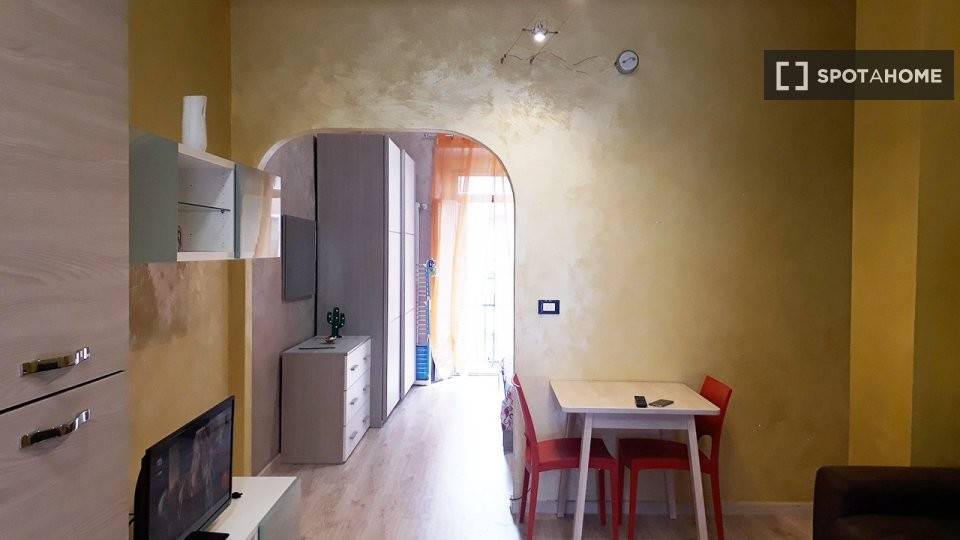 Appartamento in Barriera di Milano, foto 4 di 8