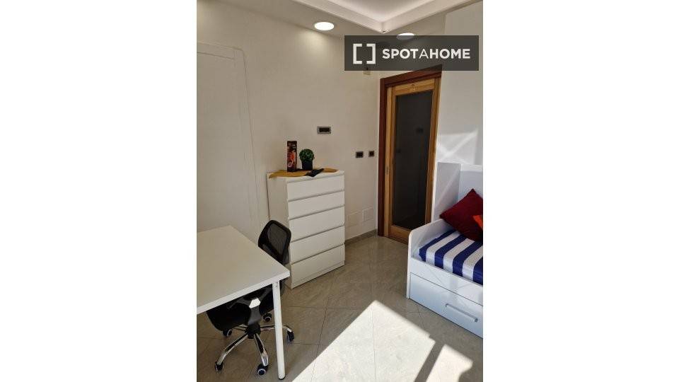 5 stanze singole in Mirafiori Sud, foto 7 di 18