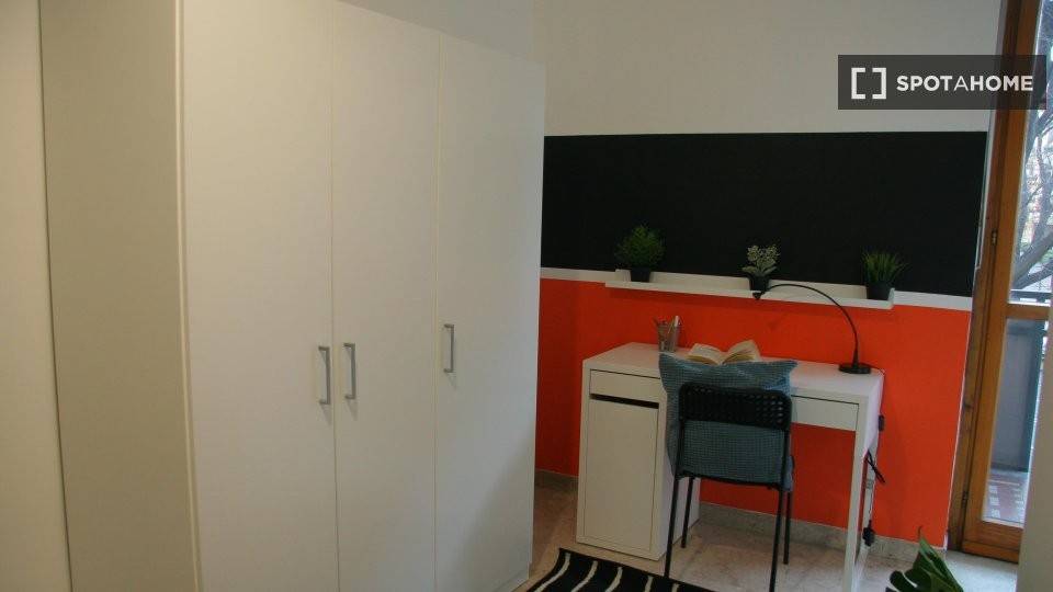 Posto letto in doppia in Pozzo Strada, foto 10 di 14